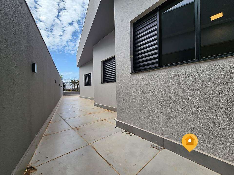 S  Casa no bairro Loteamento Residencial E Comercial Fazenda São Sebastião - 3 quartos