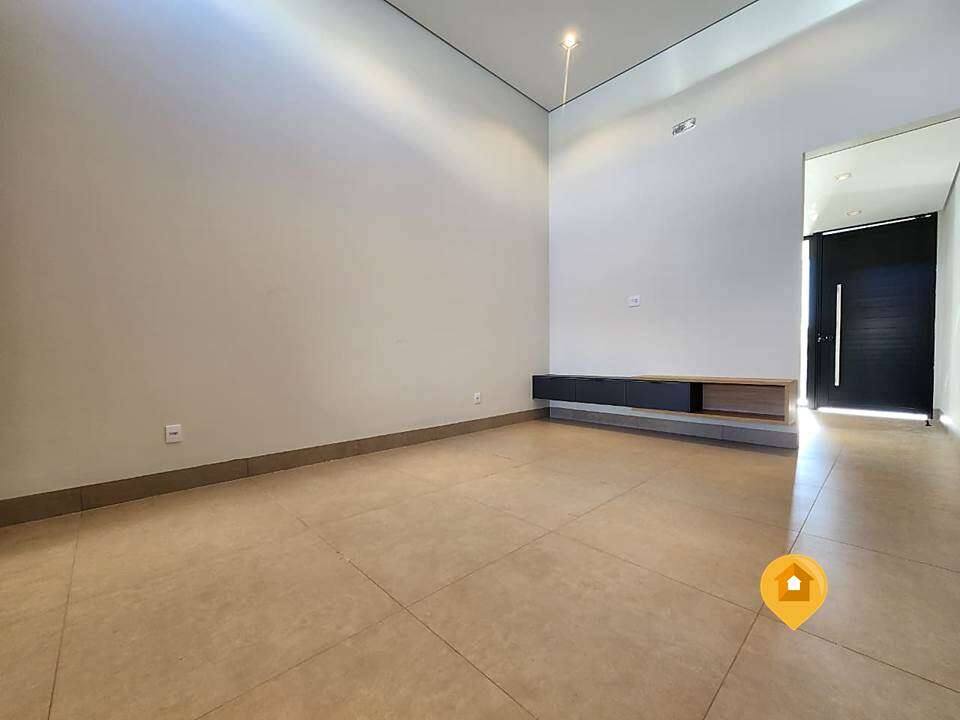 S  Casa no bairro Loteamento Residencial E Comercial Fazenda São Sebastião - 3 quartos