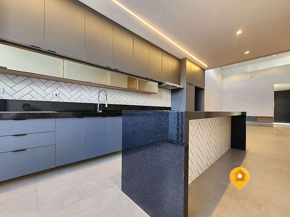 S  Casa no bairro Loteamento Residencial E Comercial Fazenda São Sebastião - 3 quartos