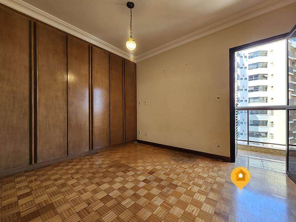 S  Apartamento no bairro Centro - 3 quartos