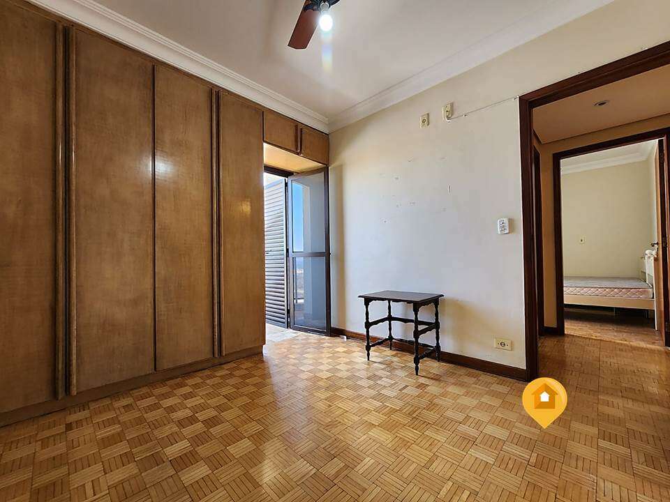 S  Apartamento no bairro Centro - 3 quartos