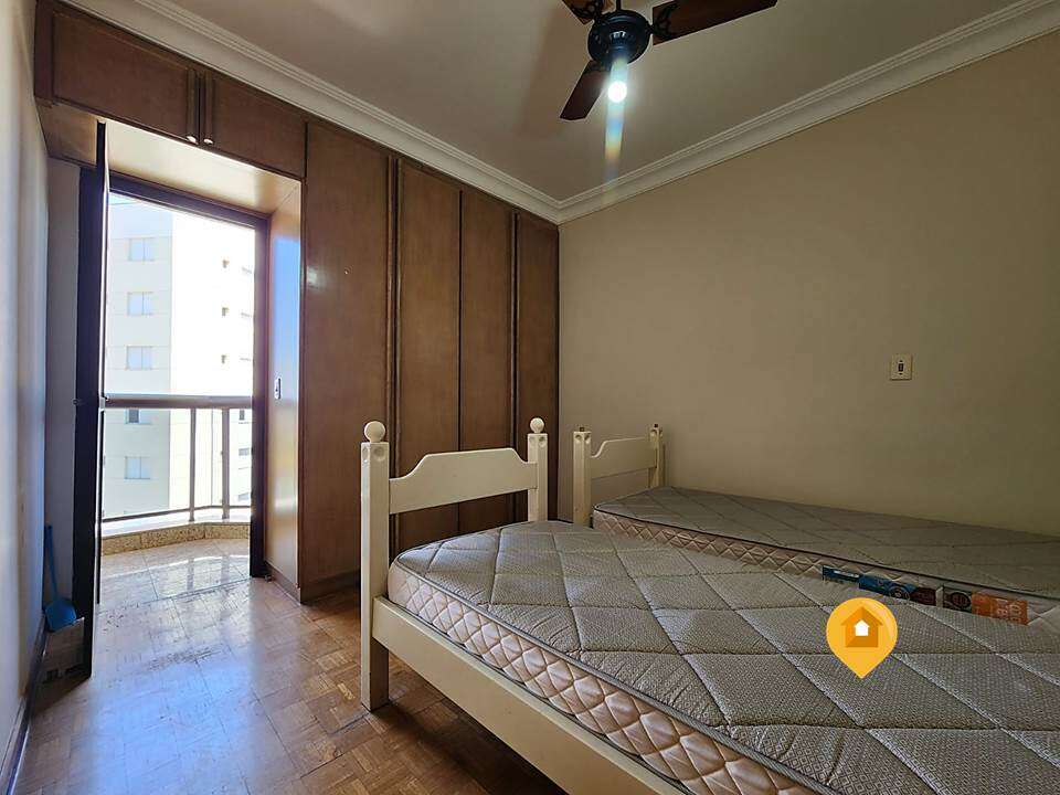 S  Apartamento no bairro Centro - 3 quartos