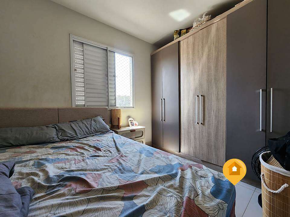 S  Apartamento no bairro Sítios De Recreio Céu Azul - 2 quartos