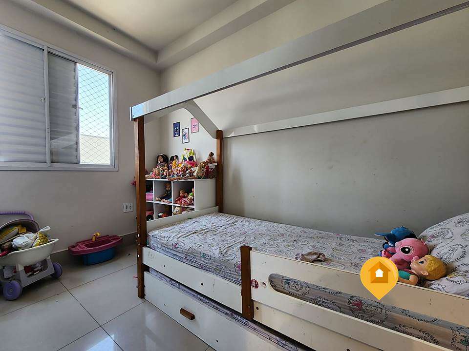 S  Apartamento no bairro Sítios De Recreio Céu Azul - 2 quartos