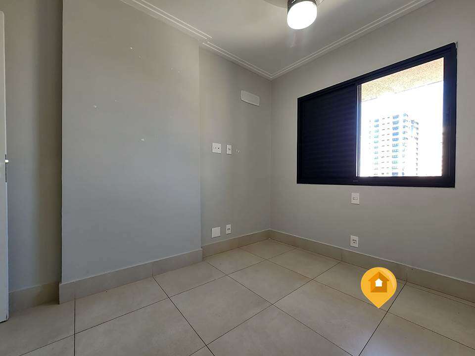 S  Apartamento no bairro Centro - 3 quartos