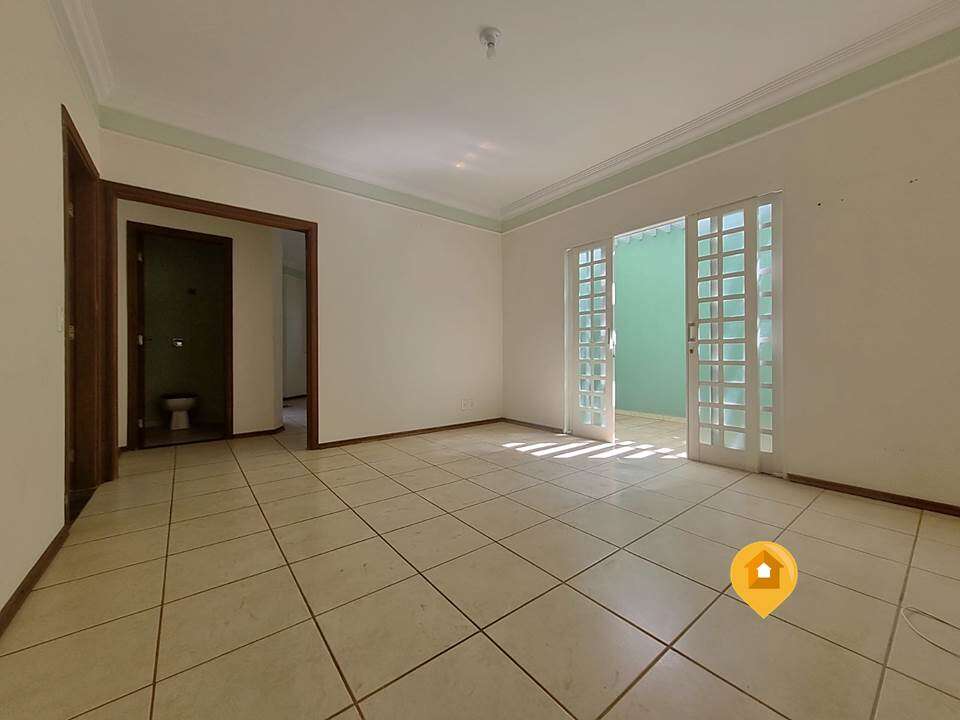 Casa Jd. Universitário Casa Jd. Universitário