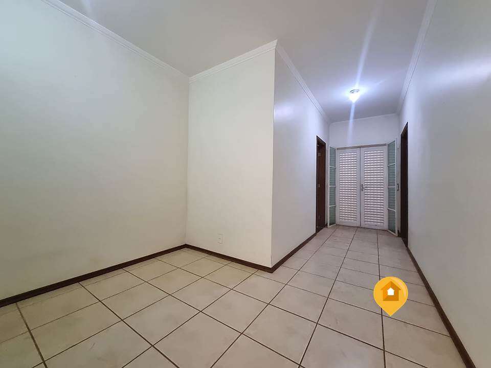 Casa Jd. Universitário Casa Jd. Universitário