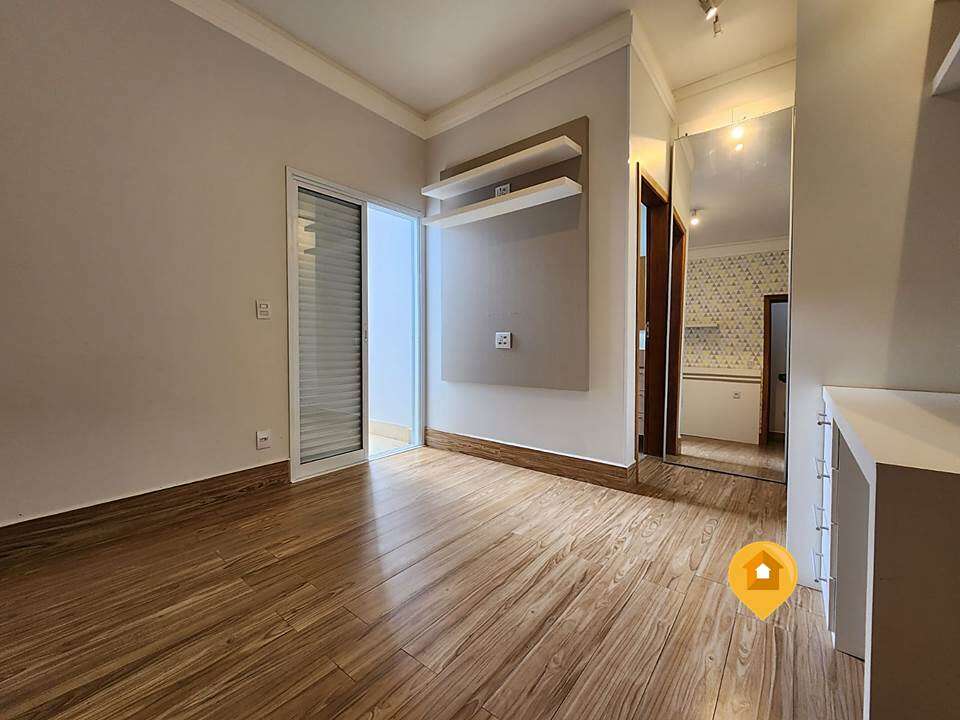 Casa Cond. Residence Esmeralda