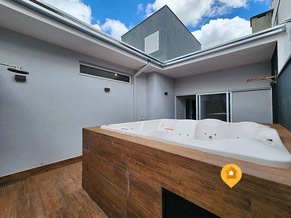 Casa Cond. Residence Esmeralda