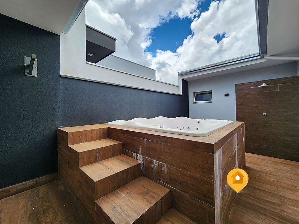 Casa Cond. Residence Esmeralda