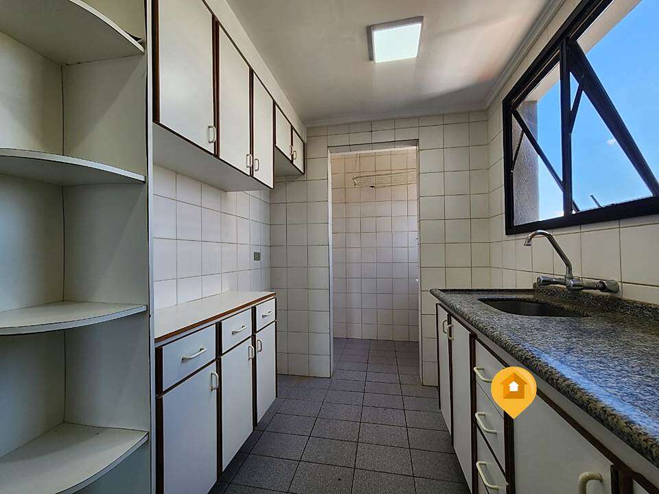 Apartamento Próx. Av. Sampaio Vidal