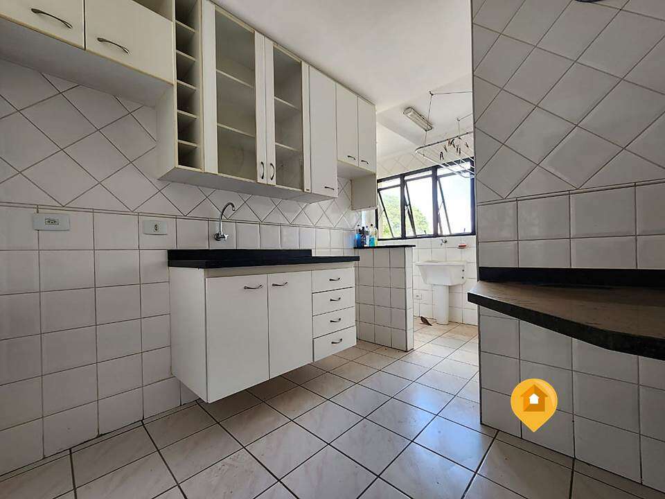 Apartamento Próx. Av. Nelson Espilmann