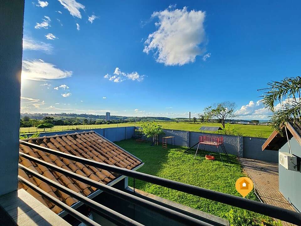 Casa Cond. Villagio Esmeralda