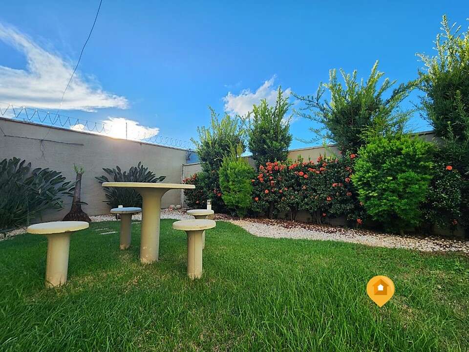 Casa Cond. Villagio Esmeralda