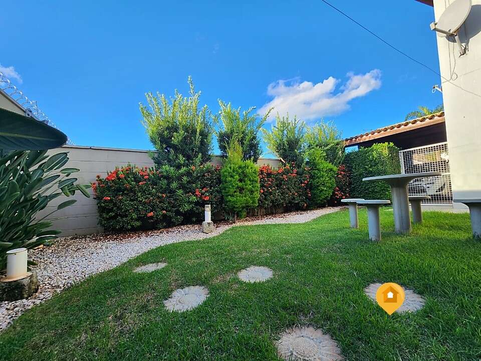 Casa Cond. Villagio Esmeralda